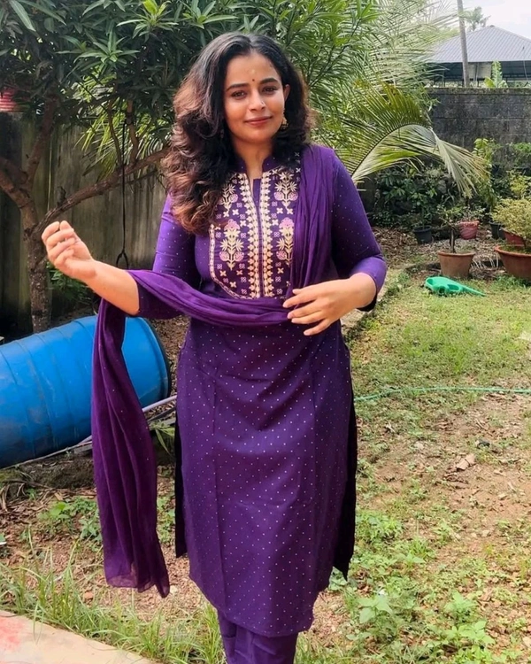 Embroidered Straight Kurta With Trouser & Dupatta - Pigment Indigo, S