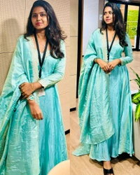 New Design Includes Flared Kurta & Dupatta Set - M