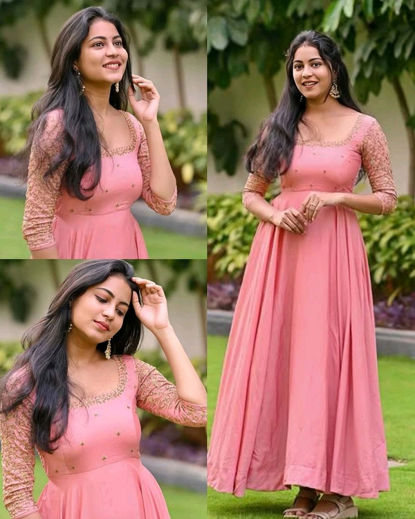 Rich And Elegant A Perfect Outfit For Wedding & Parties
- S