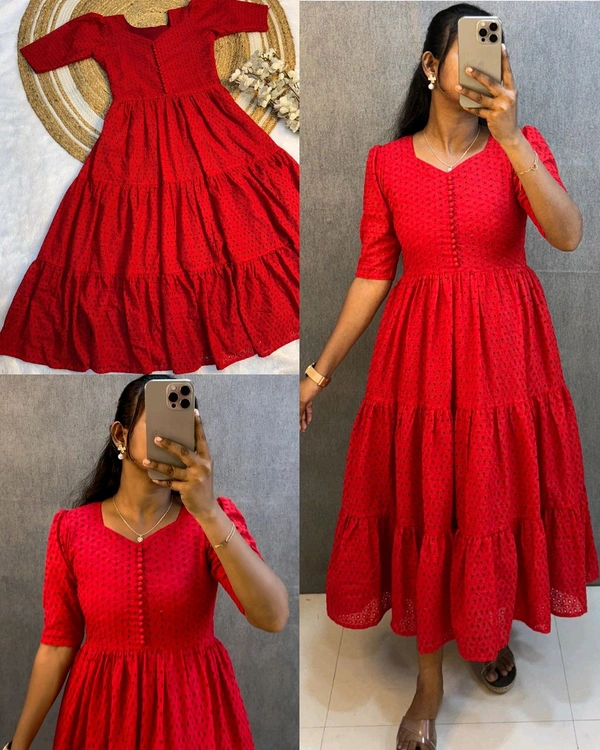 Hakoba 3 layer Gown With One Side Pocket
- Red, M