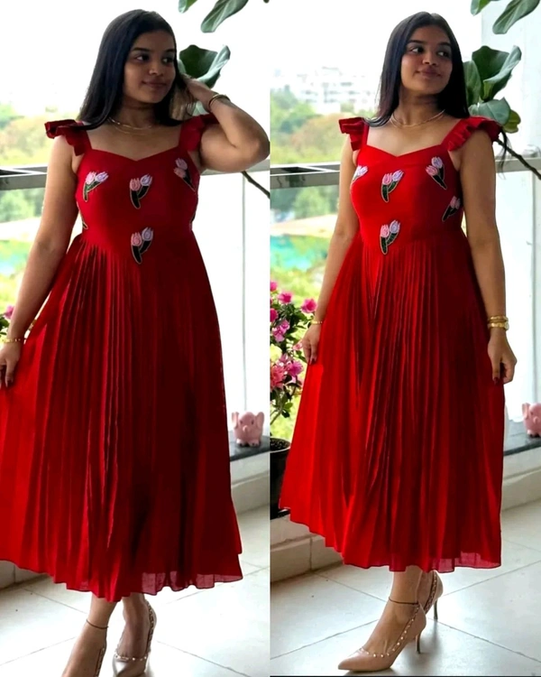 LAUNCHING NEW DESIGNER HANDWORK Maxi - XL, Red