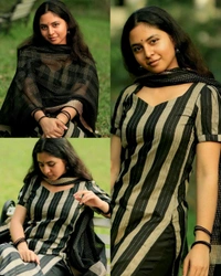 Trendy Black Kurti Dupatta With Pocket Pant - S