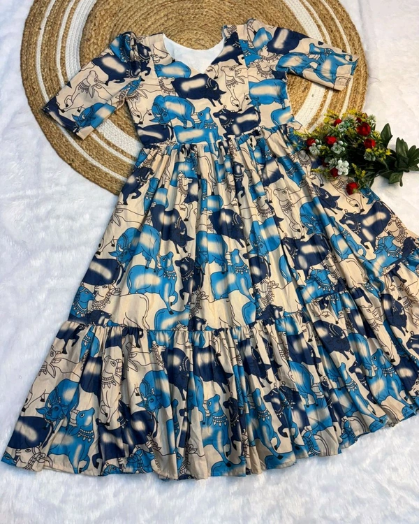 This beautiful kalamkari printed maxi gown made with soft cotton fabric and feeding zip also attached - Blue, S
