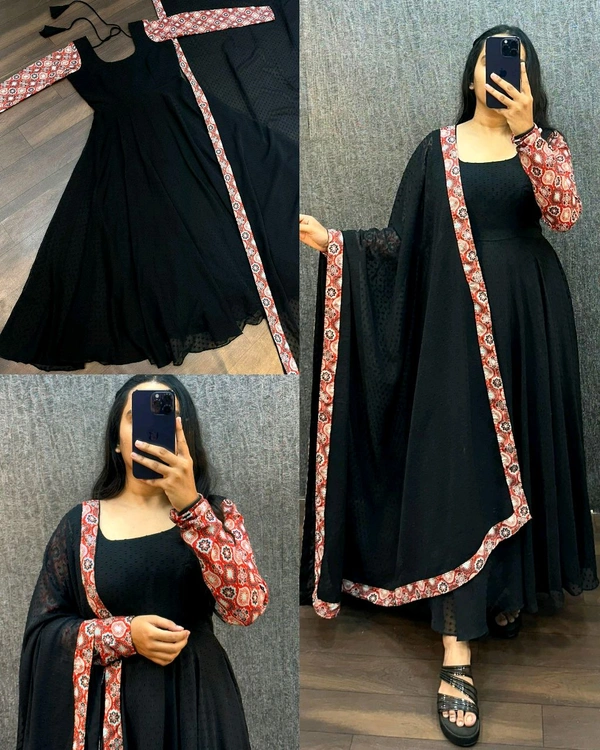 Trendy Black Beauty Kurti With Dupatta - L, 1st Maroon