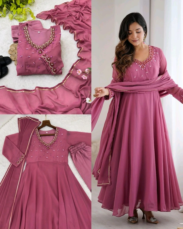 Festivel New Party Wear Look Fox Gerorrget Gown With Dupatta & Pant
- S