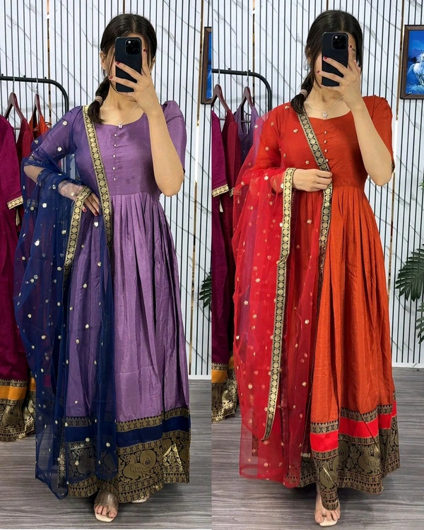 Draped in the rich elegance of anarkali with stunning traditional borders. Feeling regal and ready for the festivities!
- Wisteria, 2XL