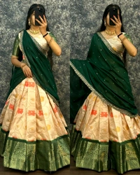 READY TO WEAR TRENDY LEHENGA
- Free Size, Pigment Indigo