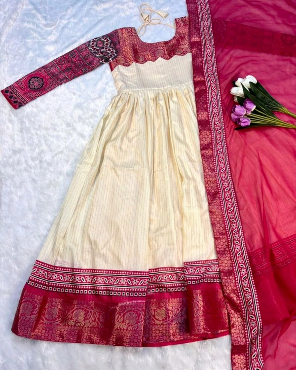 Trendy Tradational Beautiful Gown with dupatta - Royal Heath, M