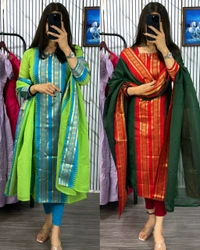 New Super Trendy Traditional Outfit - Pirate Gold, S