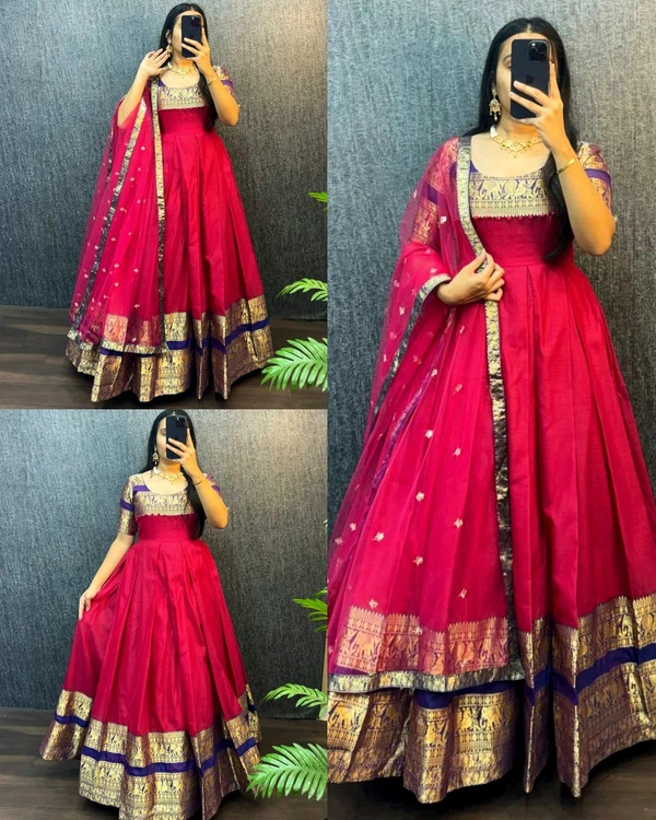 Upcoimng New Tradational Festivel Launch Gown With Dupatta
- M, Green