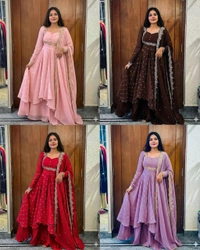 Unveiling Our Stunning Cape Top in Radiant Colours, Paired With a Skirt And Dupptta A Standout Ensemble For Wedding Function, Offering Elegance For Any Function Or Party! ✨ - L, Mauve