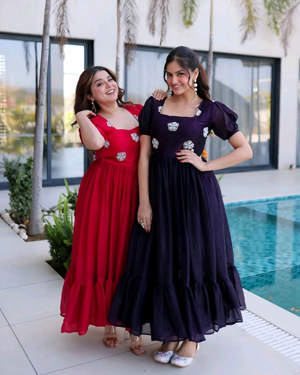 PREMIUM READYMADE DESIGNER GOWN COLLECTIONS
- M, Pink