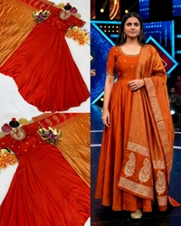 Top Trending Big Boss Tanuja style Beautiful Maggam Work Gown With Tissue Dupatta. A touch of glamour and elegance to your look For Festive Season
- 2XL, Teal