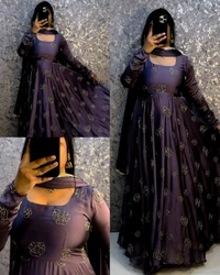 Trendy Own the Festive Spotlight with Mint Elegance - L, Orange