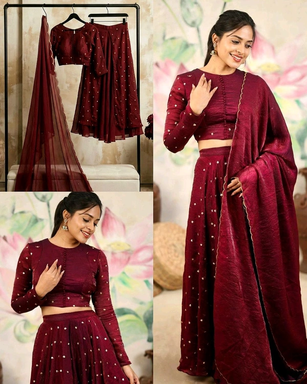 Beautiful Stunning Lehenga
- L