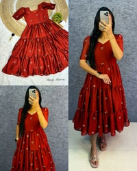 Launching valentine's days special Heart midi gown❤️ - M, Red