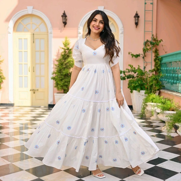 White Gown - L