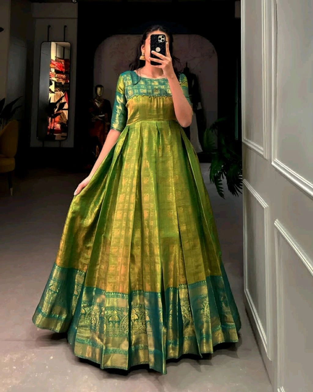 Kanjivaram Pure Silk Gown