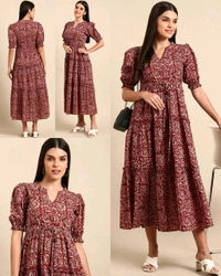 Beautiful pure cotton Full Length Gown - M