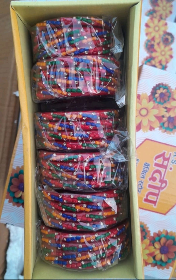 Kacha Chudi Box Packing