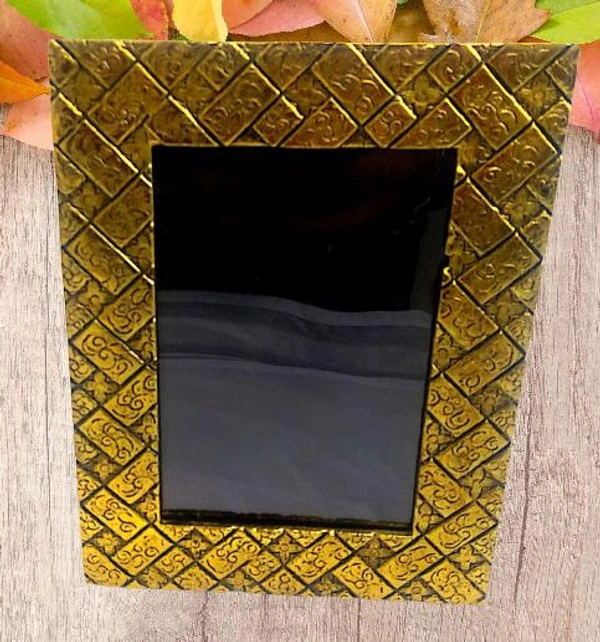 PJH Photo Frame - White Metal, Box