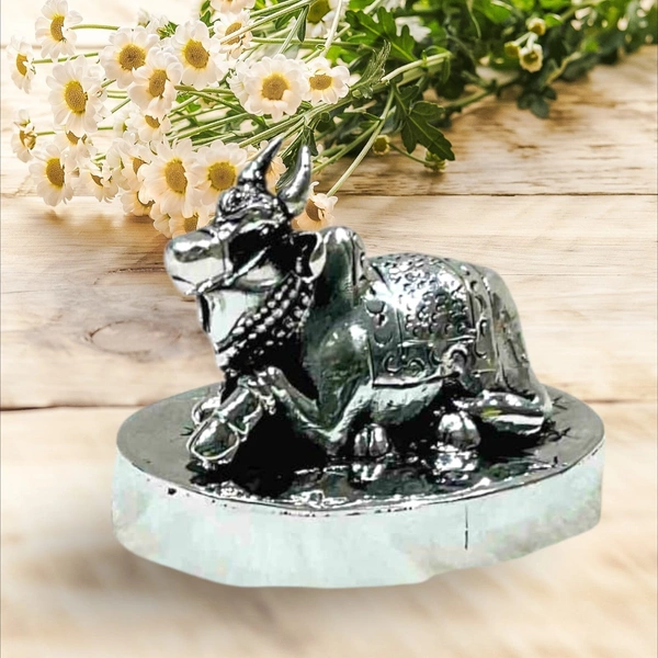 PJH 925 Silver Kamadhenu Cow & Calf Idol – Symbol of Prosperity, Purity & Divine Blessings | Key Characteristics of Wealth, Nurturing & Religious Significance
