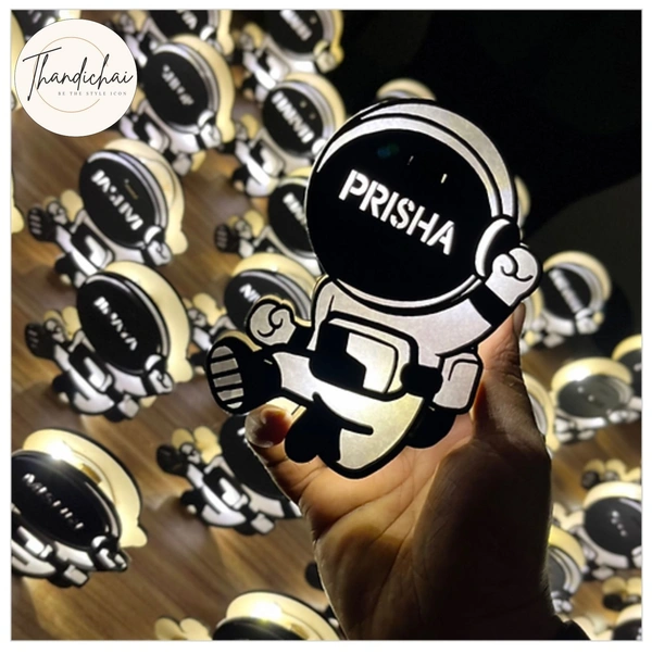 Astronaut Lamp - 1 Piece