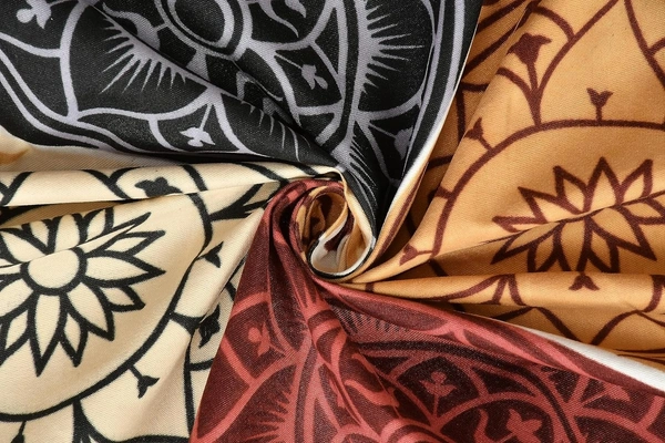 Panipat textile Hub 180 TC Microfiber Super Soft Fitted (Elastic) Double Bedsheet with 2 Pillow cover - Double