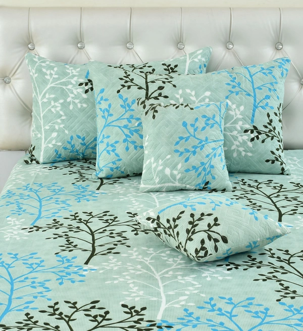 Green King Flat 230 TC Floral Bedsheet (Pack of 1, Green (1 Bedsheet + 2 Pillow Covers + 2 Cushion Cover with filler)