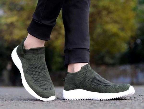 Loof Klapper Sports Shoes | Running Shoes For Men (Green) - 8 NM