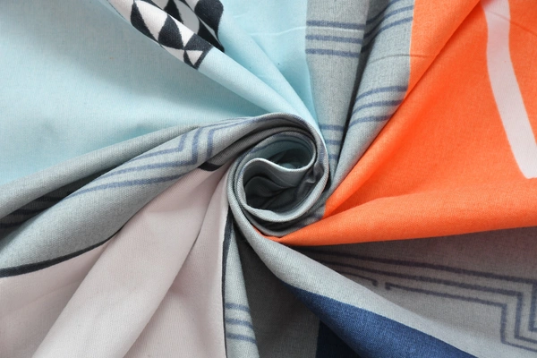 Tanishka Fabs 140 TC Microfiber 3D Printed  Double Bedsheet  Pack of 2 ( 2 Double Bedsheet with 4 pillow cover) - Double Bedsheet