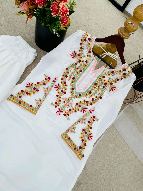Designer Farsi Kurti With Pant and Dupatta Set - L
