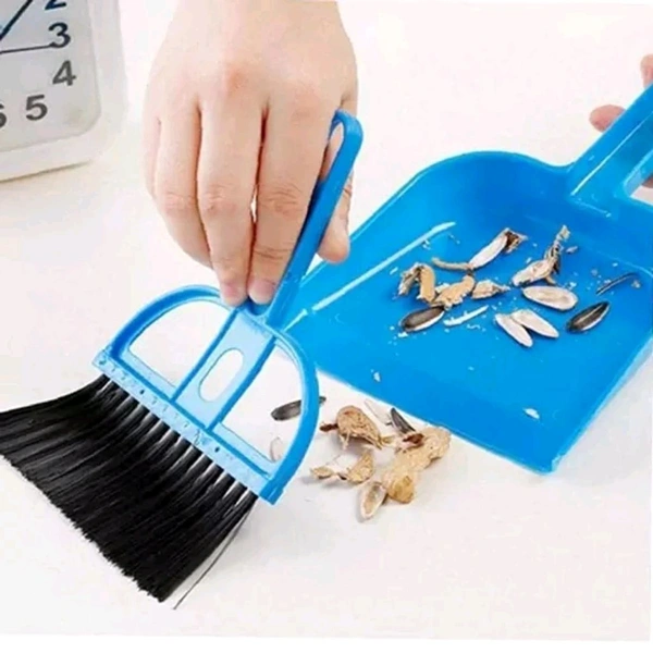 Mini DustPan With Brush MC029