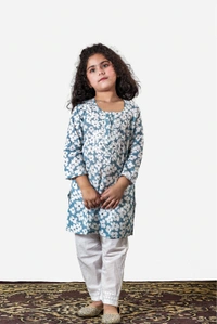 Little Noor – Grey Mulmul Chikankari Kidswear Set - 36, Grey