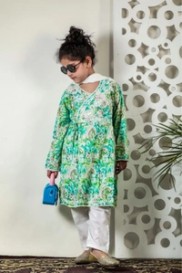 Fiza Angarkha Mul Print Kids Chikankari Set - Green - 22, Green