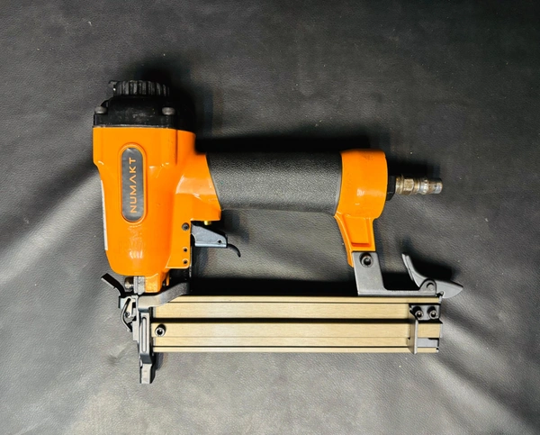 NUMAKT F32 Brad Nailer