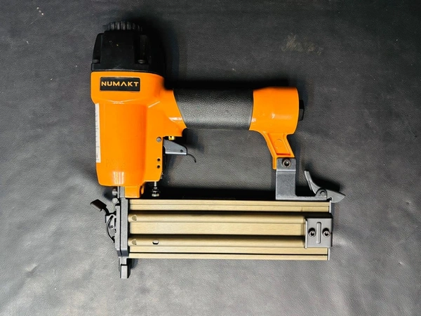 NUMAKT F50 Brad Nailer