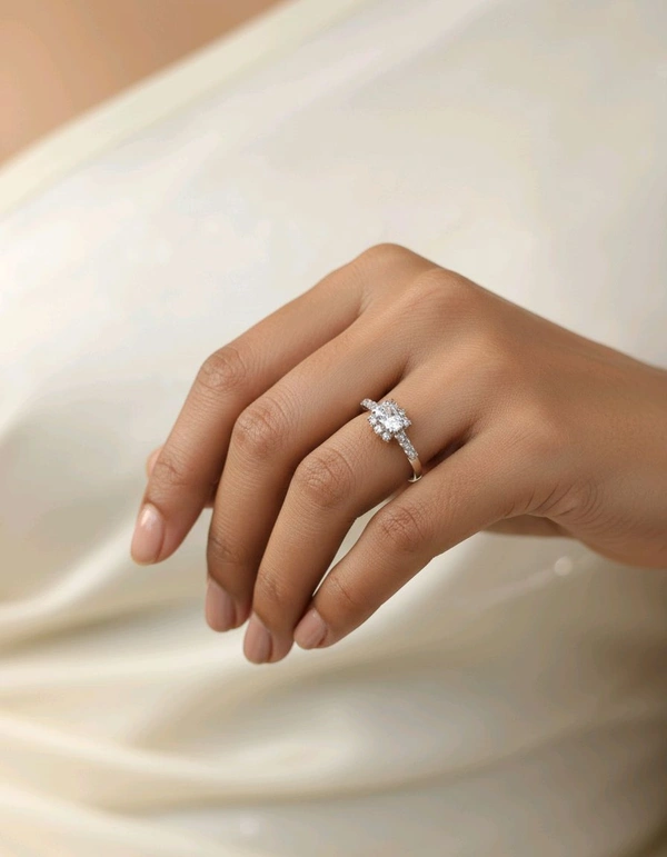 Glevcare American Diamond Floral Design Silver-Plated Ring for Women & Girls | Elegant Crystal Party Wear Adjustable Finger Ring | Stylish Daily & Wedding Jewellery - Silver, Adjustable