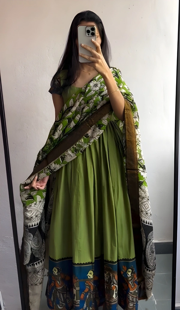 99 Fashion Bazaar Gown Set with Dupatta in Pure Cotton - Japanese Laurel, L