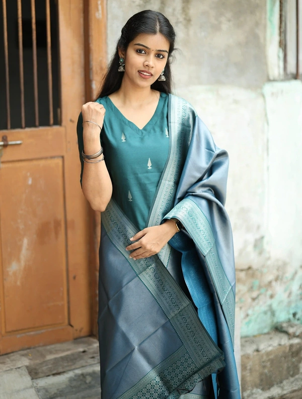 DESI HOOR Women’s Blue Woven Kurta with Dupatta Set - Blue Stone, S