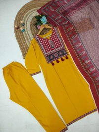 DESI HOOR Yellow Ethnic Printed Kurta Pant Dupatta Set for Women - Barberry, S
