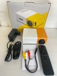 3D Mini Full HD Film Projector For Home Theatres (600 lm / Remote Controller) Portable Projector (Yellow)