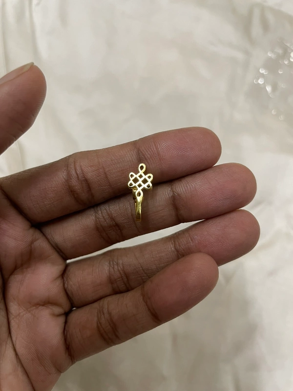 Aishwarya Nose Pin- Non Pierced Clip On