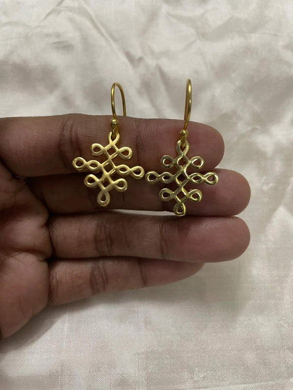 Janani Small Kolam Hook Style 