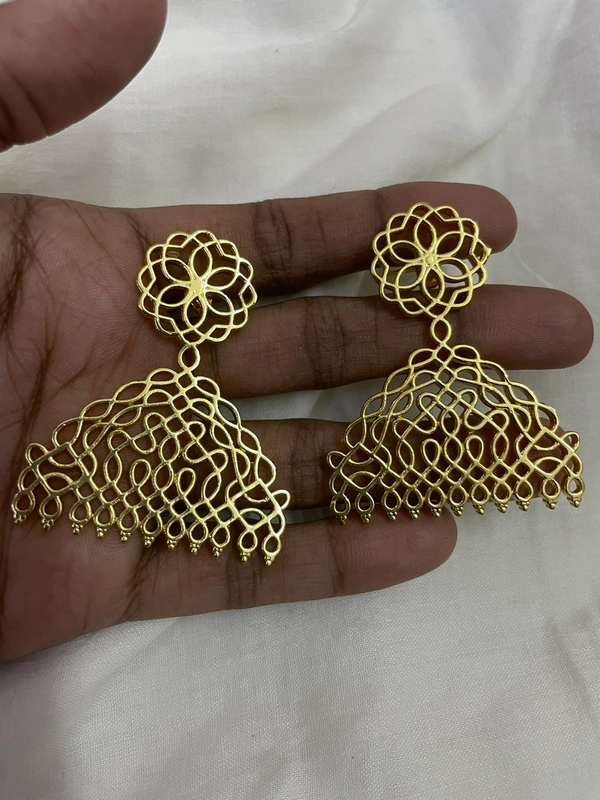 Prathishta Gold Plated Brass