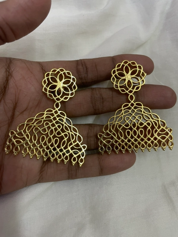 Prathishta Gold Plated Brass