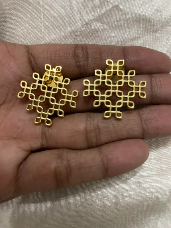 Kanaka Stud Earrings