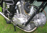 UNIWAX Aluminium Cleaner and Brightener | Remove Oxidation, Dust, Cement and Heavy Dust Particles | Clean & Restore - 1kg