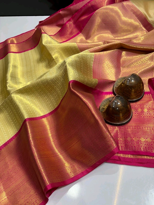 B11107 Semi Soft Kanjivaram Silk Saree