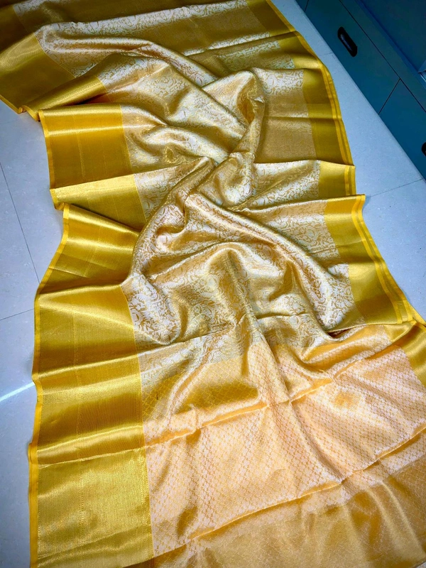 B11038 Semi Kanjivaram Soft Silk Saree 